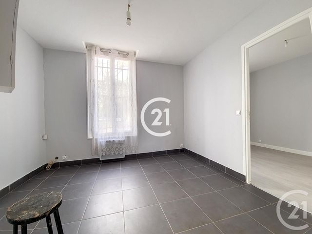 Appartement F2 à louer MONTREUIL
