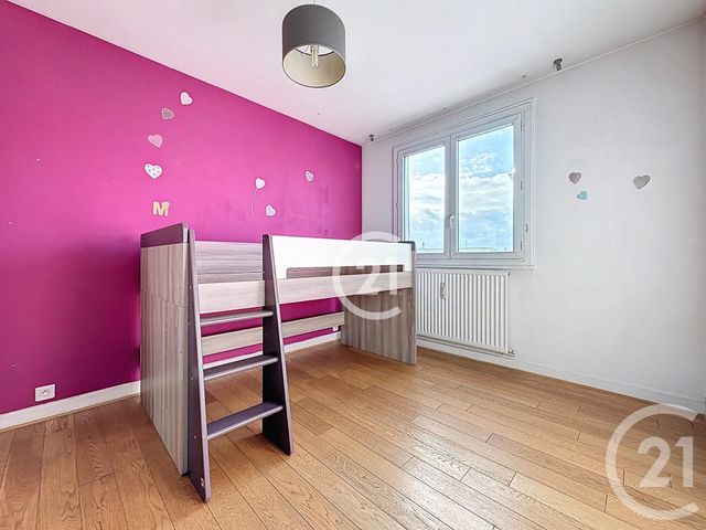 Appartement Duplex à vendre - 5 pièces - 130.86 m2 - MONTREUIL - 93 - ILE-DE-FRANCE - Century 21 Croix De Chavaux