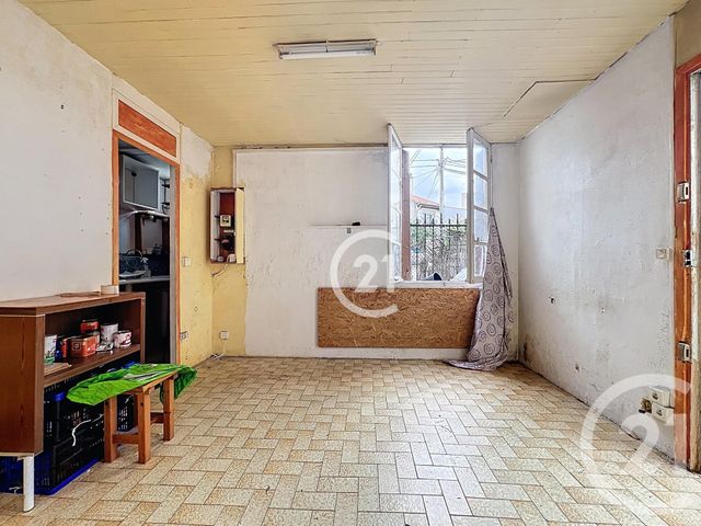 Afficher la photo en grand maison à vendre - 2 pièces - 27.88 m2 - MONTREUIL - 93 - ILE-DE-FRANCE - Century 21 Croix De Chavaux