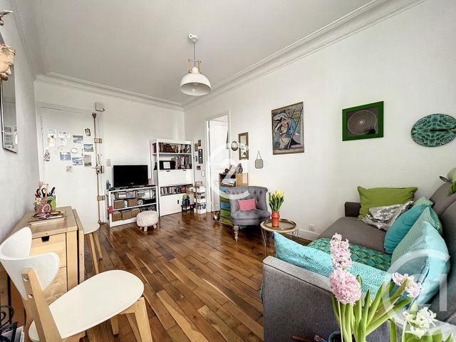 Appartement F2 à vendre - 2 pièces - 31.52 m2 - MONTREUIL - 93 - ILE-DE-FRANCE - Century 21 Croix De Chavaux