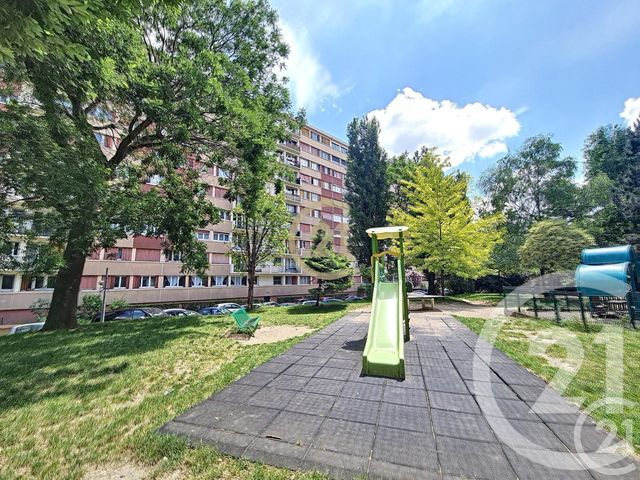 Appartement F4 à vendre - 4 pièces - 60.42 m2 - MONTREUIL - 93 - ILE-DE-FRANCE - Century 21 Croix De Chavaux