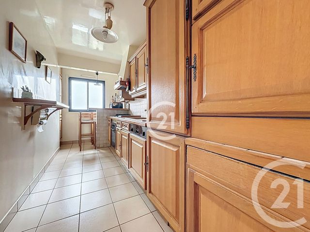 Appartement F3 à vendre - 3 pièces - 63.13 m2 - MONTREUIL - 93 - ILE-DE-FRANCE - Century 21 Croix De Chavaux