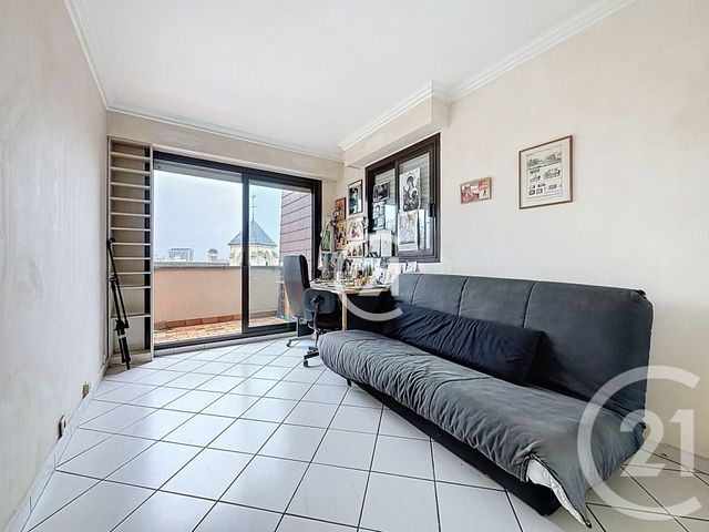 Appartement F3 à vendre - 3 pièces - 63.13 m2 - MONTREUIL - 93 - ILE-DE-FRANCE - Century 21 Croix De Chavaux