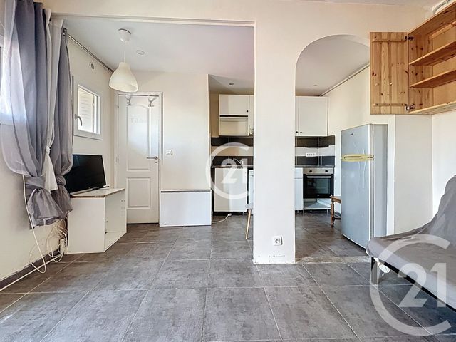 Afficher la photo en grand Appartement F1 à vendre - 1 pièce - 19.0 m2 - BAGNOLET - 93 - ILE-DE-FRANCE - Century 21 Croix De Chavaux