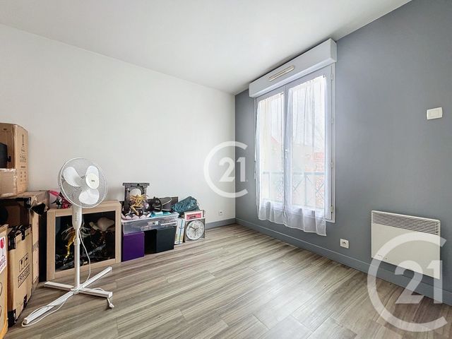 maison à vendre - 5 pièces - 85.11 m2 - MONTREUIL - 93 - ILE-DE-FRANCE - Century 21 Croix De Chavaux