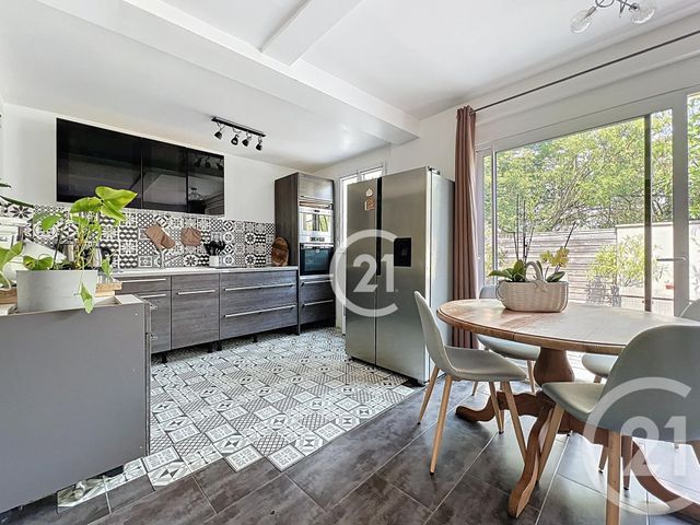 Appartement F3 à vendre - 3 pièces - 58.05 m2 - MONTREUIL - 93 - ILE-DE-FRANCE - Century 21 Croix De Chavaux