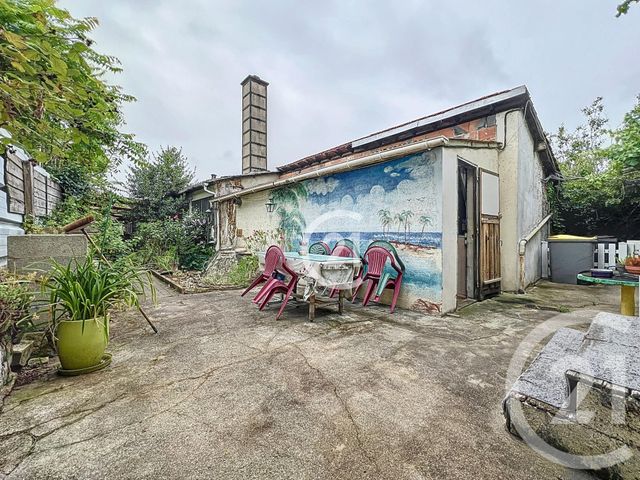 Afficher la photo en grand maison à vendre - 5 pièces - 380.0 m2 - BAGNOLET - 93 - ILE-DE-FRANCE - Century 21 Croix De Chavaux