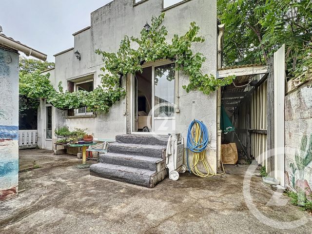 Afficher la photo en grand maison à vendre - 5 pièces - 380.0 m2 - BAGNOLET - 93 - ILE-DE-FRANCE - Century 21 Croix De Chavaux