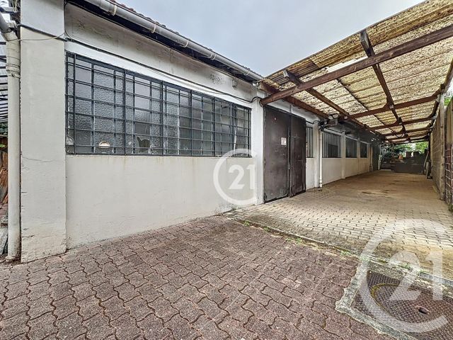 Afficher la photo en grand maison à vendre - 5 pièces - 380.0 m2 - BAGNOLET - 93 - ILE-DE-FRANCE - Century 21 Croix De Chavaux