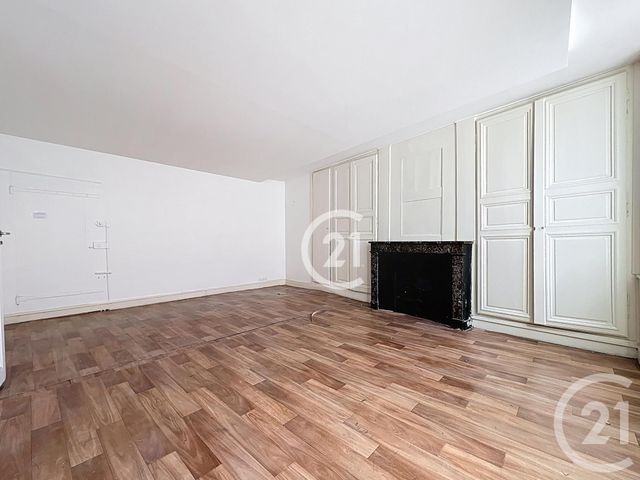 Appartement F3 à vendre - 3 pièces - 62.68 m2 - MONTREUIL - 93 - ILE-DE-FRANCE - Century 21 Croix De Chavaux