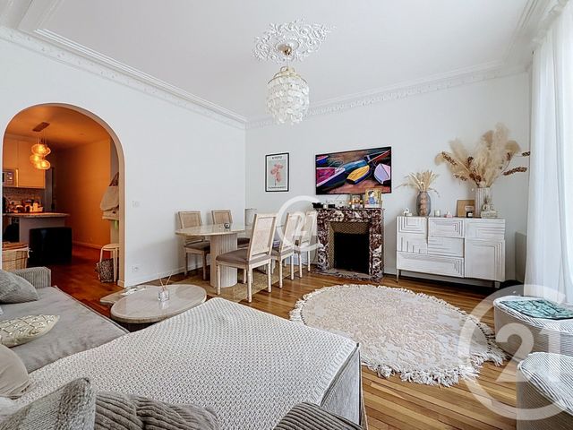 Appartement F3 à vendre - 3 pièces - 57.68 m2 - MONTREUIL - 93 - ILE-DE-FRANCE - Century 21 Croix De Chavaux
