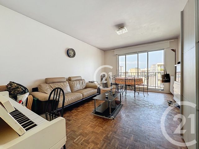 Appartement F2 à vendre - 2 pièces - 56.19 m2 - MONTREUIL - 93 - ILE-DE-FRANCE - Century 21 Croix De Chavaux