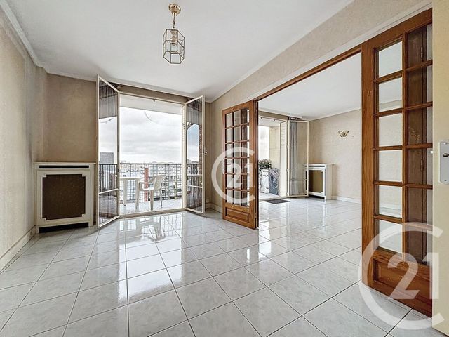 Appartement F3 à vendre - 3 pièces - 70.16 m2 - MONTREUIL - 93 - ILE-DE-FRANCE - Century 21 Croix De Chavaux