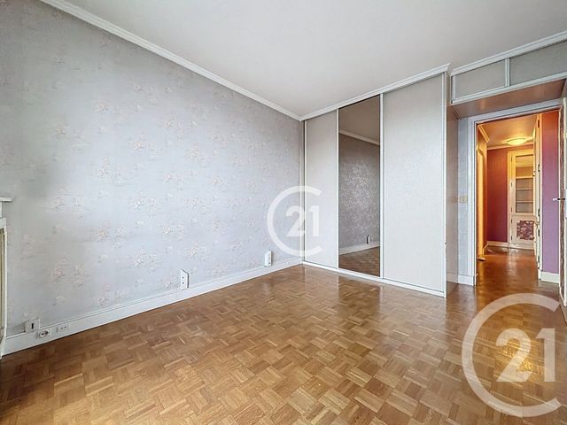 Appartement F3 à vendre - 3 pièces - 70.16 m2 - MONTREUIL - 93 - ILE-DE-FRANCE - Century 21 Croix De Chavaux