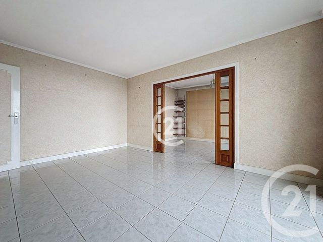 Appartement F3 à vendre - 3 pièces - 70.16 m2 - MONTREUIL - 93 - ILE-DE-FRANCE - Century 21 Croix De Chavaux