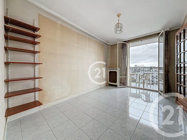 Appartement F3 à vendre - 3 pièces - 70.16 m2 - MONTREUIL - 93 - ILE-DE-FRANCE - Century 21 Croix De Chavaux