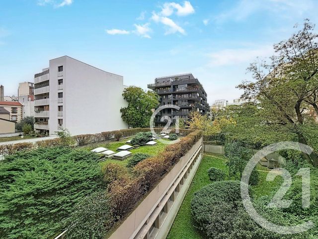 Afficher la photo en grand Appartement F3 à vendre - 3 pièces - 70.47 m2 - MONTREUIL - 93 - ILE-DE-FRANCE - Century 21 Croix De Chavaux