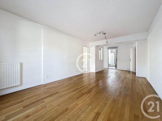 Appartement F3 à vendre - 3 pièces - 72.76 m2 - BAGNOLET - 93 - ILE-DE-FRANCE - Century 21 Croix De Chavaux
