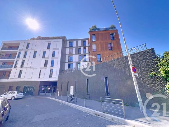 Appartement F3 à vendre - 3 pièces - 72.76 m2 - BAGNOLET - 93 - ILE-DE-FRANCE - Century 21 Croix De Chavaux