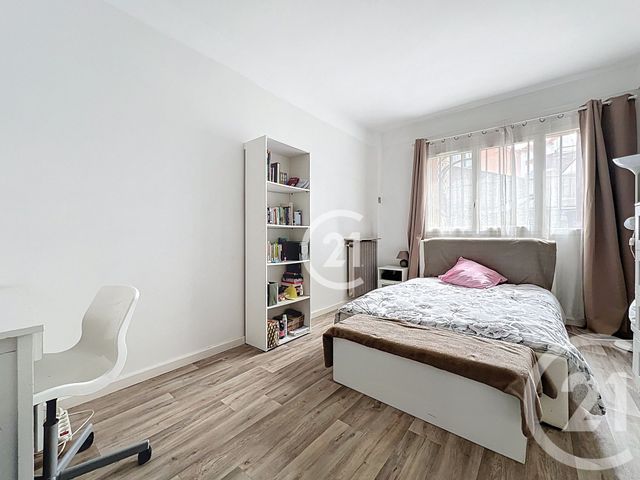 Appartement T3 à vendre - 3 pièces - 76.82 m2 - MONTREUIL - 93 - ILE-DE-FRANCE - Century 21 Croix De Chavaux