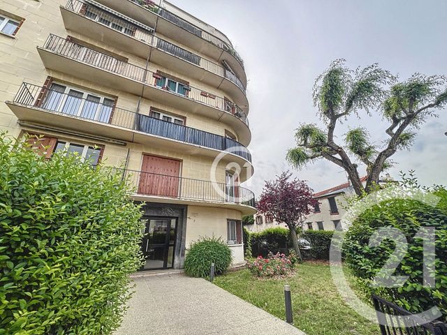 Appartement T3 à vendre - 3 pièces - 76.82 m2 - MONTREUIL - 93 - ILE-DE-FRANCE - Century 21 Croix De Chavaux