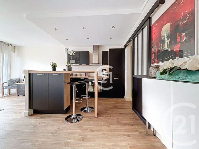 Appartement Studio à vendre - 2 pièces - 46.0 m2 - MONTREUIL - 93 - ILE-DE-FRANCE - Century 21 Croix De Chavaux