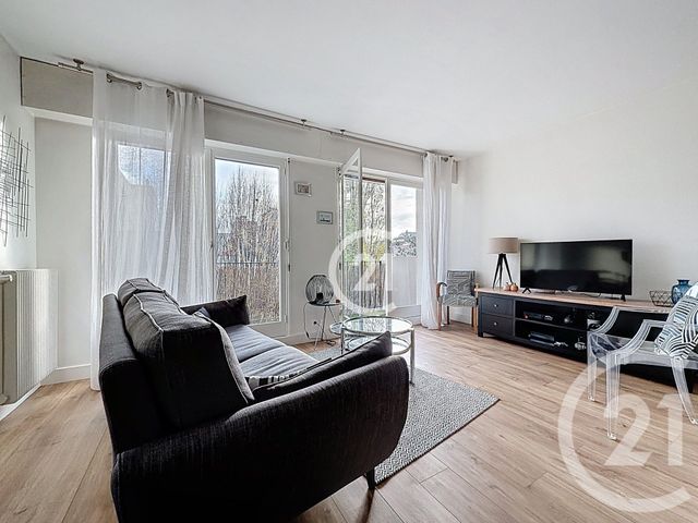 Appartement Studio à vendre - 2 pièces - 46.0 m2 - MONTREUIL - 93 - ILE-DE-FRANCE - Century 21 Croix De Chavaux