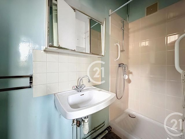 Appartement F3 à vendre - 3 pièces - 74.0 m2 - MONTREUIL - 93 - ILE-DE-FRANCE - Century 21 Croix De Chavaux