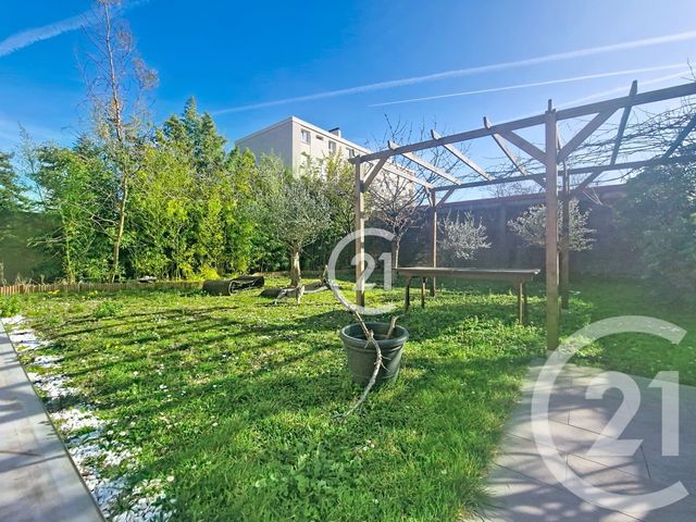 maison à vendre - 7 pièces - 280.0 m2 - ST MAUR DES FOSSES - 94 - ILE-DE-FRANCE - Century 21 Croix De Chavaux