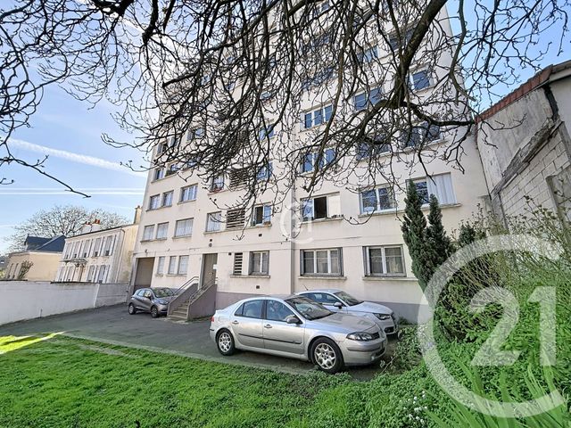 Appartement F3 à vendre - 3 pièces - 60.36 m2 - MONTREUIL - 93 - ILE-DE-FRANCE - Century 21 Croix De Chavaux