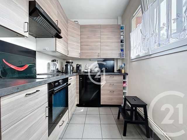 Appartement T3 à vendre - 3 pièces - 76.82 m2 - MONTREUIL - 93 - ILE-DE-FRANCE - Century 21 Croix De Chavaux