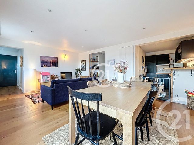 Appartement F4 à vendre - 4 pièces - 83.01 m2 - MONTREUIL - 93 - ILE-DE-FRANCE - Century 21 Croix De Chavaux