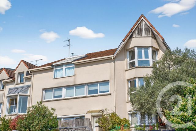 Appartement F5 à vendre - 5 pièces - 151.2 m2 - FONTENAY SOUS BOIS - 94 - ILE-DE-FRANCE - Century 21 Croix De Chavaux