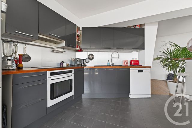 Appartement F5 à vendre - 5 pièces - 151.2 m2 - FONTENAY SOUS BOIS - 94 - ILE-DE-FRANCE - Century 21 Croix De Chavaux