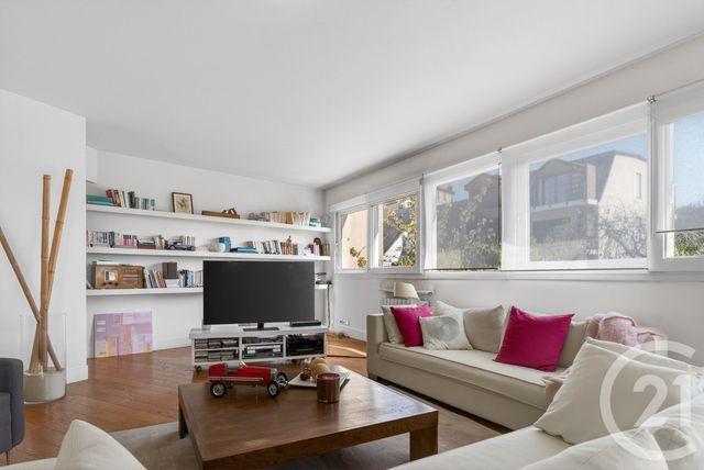 Appartement F5 à vendre - 5 pièces - 151.2 m2 - FONTENAY SOUS BOIS - 94 - ILE-DE-FRANCE - Century 21 Croix De Chavaux