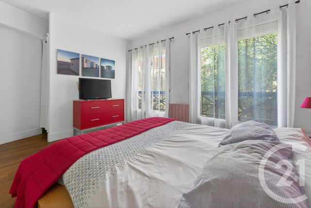 Appartement F5 à vendre - 5 pièces - 151.2 m2 - FONTENAY SOUS BOIS - 94 - ILE-DE-FRANCE - Century 21 Croix De Chavaux