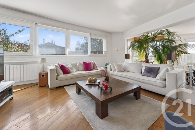 Appartement F5 à vendre - 5 pièces - 151.2 m2 - FONTENAY SOUS BOIS - 94 - ILE-DE-FRANCE - Century 21 Croix De Chavaux