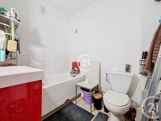 Appartement F2 à vendre - 2 pièces - 48.15 m2 - MONTREUIL - 93 - ILE-DE-FRANCE - Century 21 Croix De Chavaux