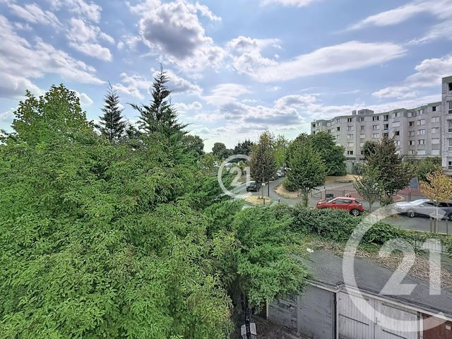 Appartement F3 à vendre - 3 pièces - 66.95 m2 - MONTREUIL - 93 - ILE-DE-FRANCE - Century 21 Croix De Chavaux