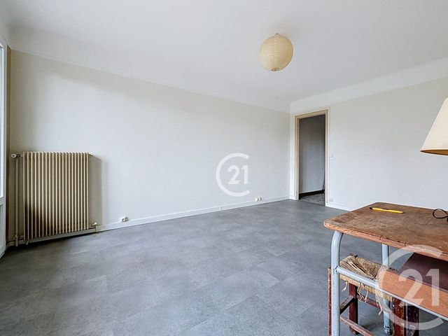 Appartement F3 à vendre - 3 pièces - 66.95 m2 - MONTREUIL - 93 - ILE-DE-FRANCE - Century 21 Croix De Chavaux