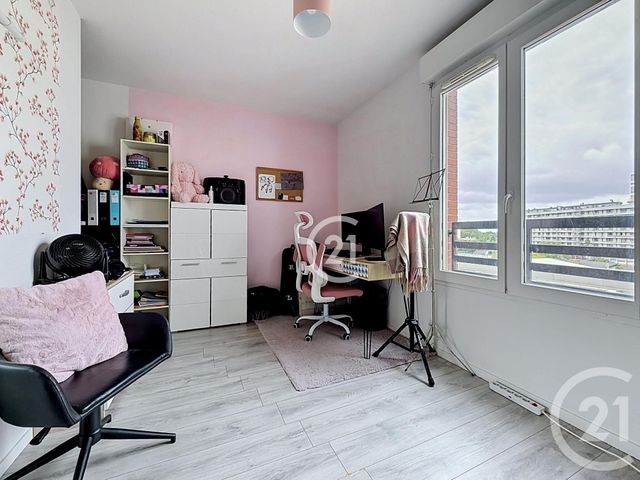 Appartement F4 à vendre - 4 pièces - 82.84 m2 - MONTREUIL - 93 - ILE-DE-FRANCE - Century 21 Croix De Chavaux