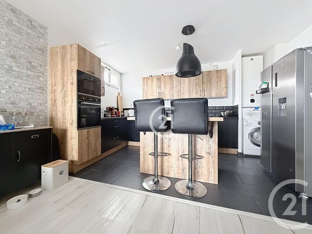 Appartement F4 à vendre - 4 pièces - 82.84 m2 - MONTREUIL - 93 - ILE-DE-FRANCE - Century 21 Croix De Chavaux