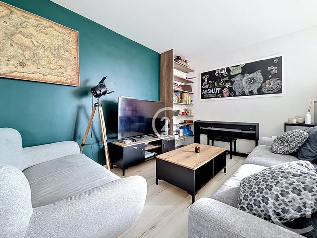 Appartement F4 à vendre - 4 pièces - 82.84 m2 - MONTREUIL - 93 - ILE-DE-FRANCE - Century 21 Croix De Chavaux