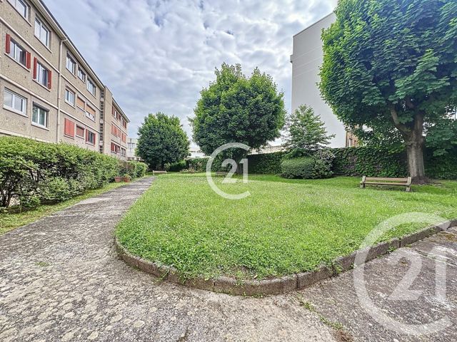 Appartement F3 à vendre - 3 pièces - 51.67 m2 - MONTREUIL - 93 - ILE-DE-FRANCE - Century 21 Croix De Chavaux