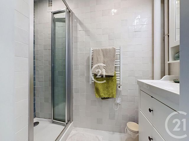 Appartement F3 à vendre - 3 pièces - 51.67 m2 - MONTREUIL - 93 - ILE-DE-FRANCE - Century 21 Croix De Chavaux