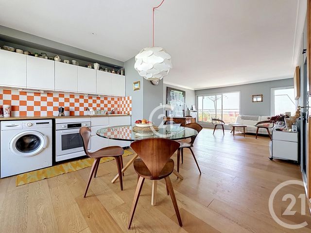 Appartement F3 à vendre - 3 pièces - 79.0 m2 - MONTREUIL - 93 - ILE-DE-FRANCE - Century 21 Croix De Chavaux