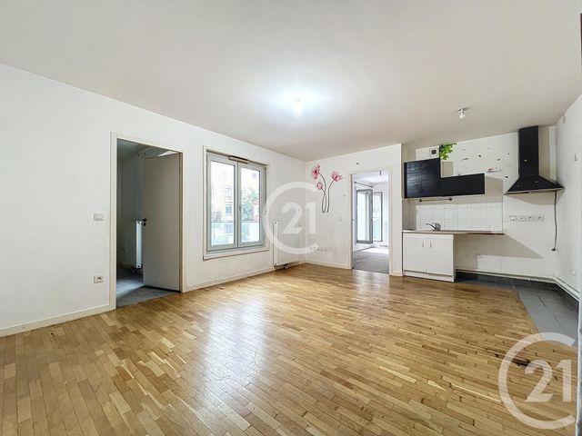 Appartement F3 à vendre - 3 pièces - 50.2 m2 - MONTREUIL - 93 - ILE-DE-FRANCE - Century 21 Croix De Chavaux