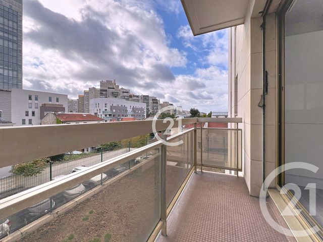 Afficher la photo en grand Appartement F2 à vendre - 3 pièces - 56.33 m2 - MONTREUIL - 93 - ILE-DE-FRANCE - Century 21 Croix De Chavaux